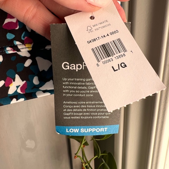 Gap Sports Bra (L) NWT - Picture 3 of 3